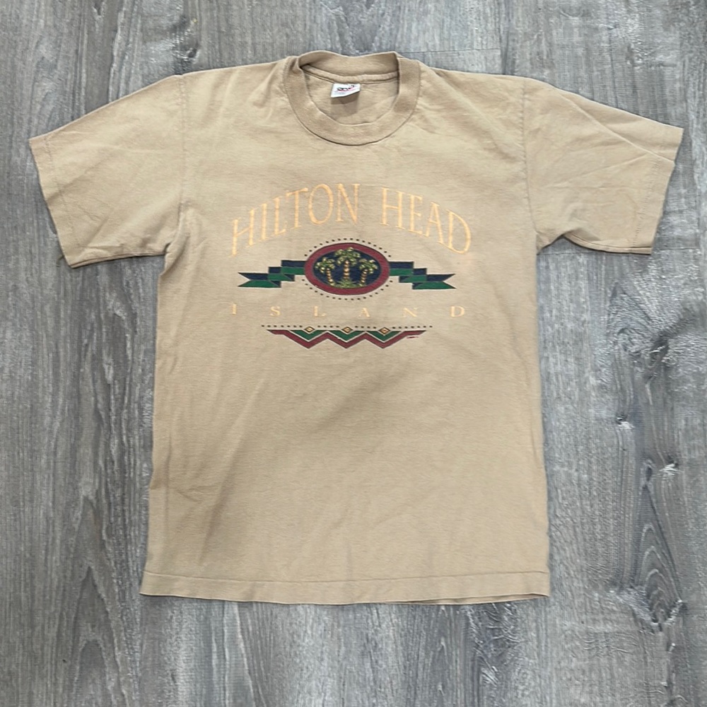 Vintage 90s graphic tee